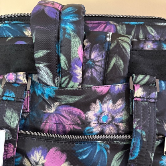 Lug Via 2 Convertible Tote. Retired collection. 
Bloom Black. NWT - Picture 7 of 11